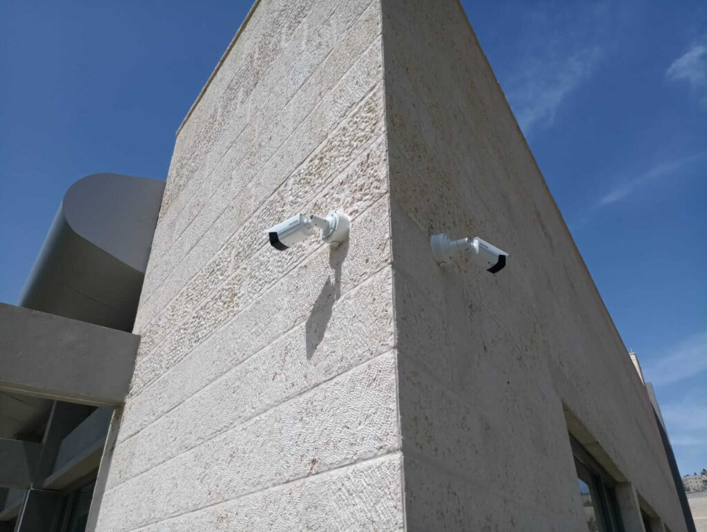 מצלמות אבטחה NVR - הפתרון המושלם למערכות האבטחה המתקדמות שלך