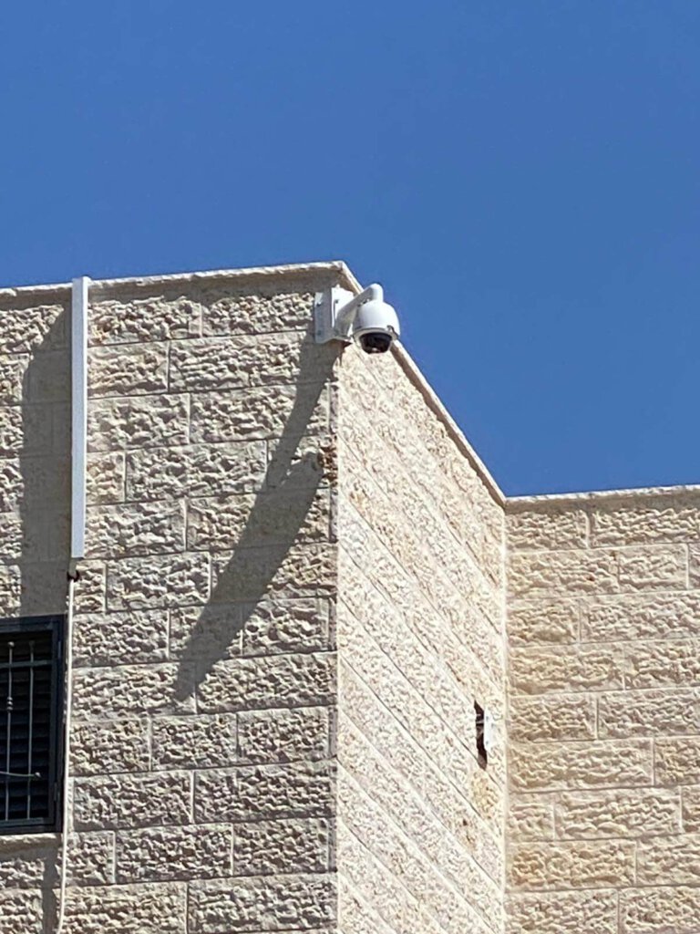 מצלמות אבטחה אלחוטיות - הפתרון המושלם לשמירה ולהגנה על הבית או העסק שלך. מחירים זולים ואיכות מעולה.